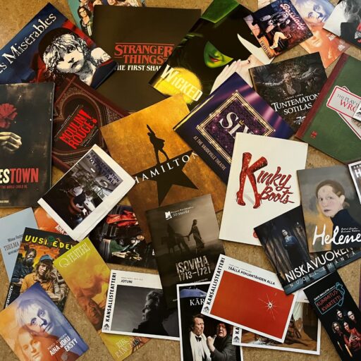 Teatteri käsiohjelmat